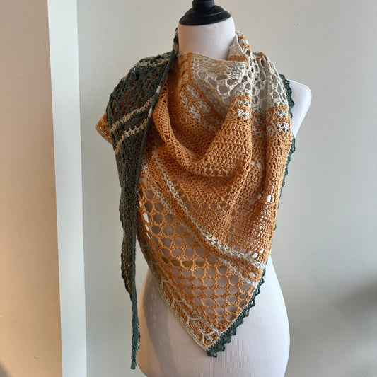 Hotel of Bees Shawl Kit